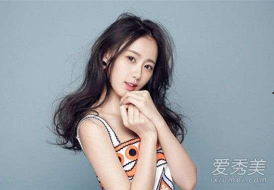 刘诗诗父母资料简介,星途璀璨，父母背后的默默支持