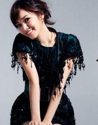 侯佩岑 背景,从台湾甜心到知名主持人的华丽蜕变  第3张