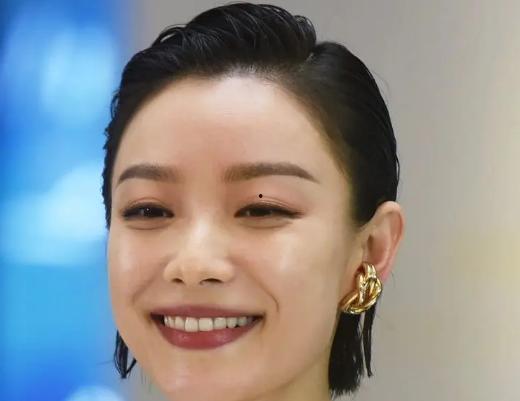 明星没有眼袋  第2张